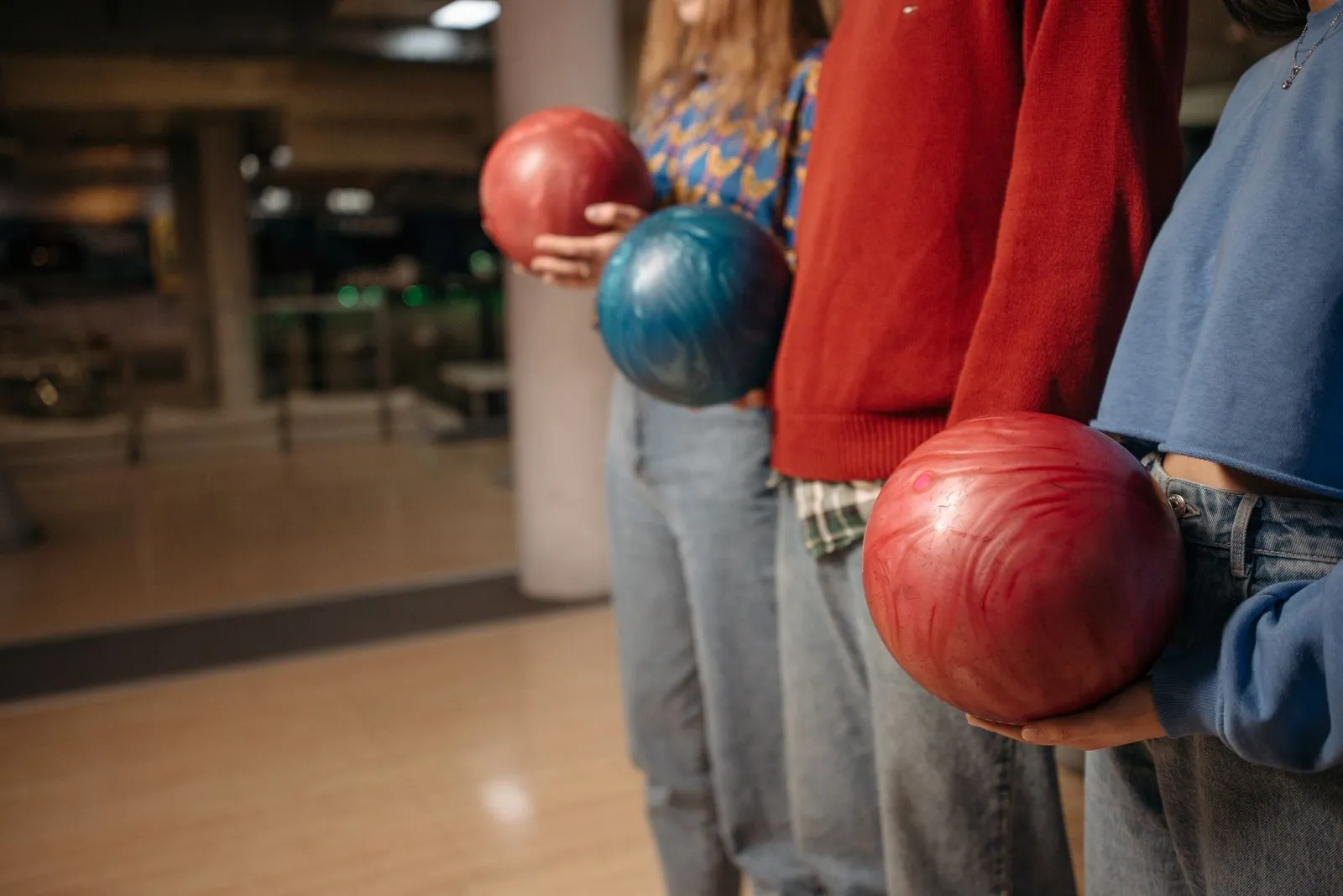 How to Plan a Group Bowling Outing in Melbourne